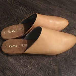 Toms honey leather jutti mule flats